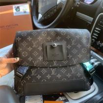 ルイヴィトン スーパーコピー メッセンジャーバッグ モノグラム キャンバス Eclipse LOUIS VUITTON