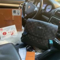 ルイヴィトン スーパーコピー メッセンジャーバッグ モノグラム キャンバス Eclipse LOUIS VUITTON