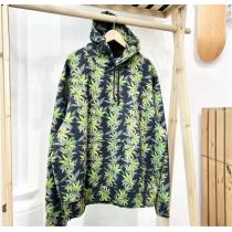 NORTH FACEｘシュプリーム スーパーコピー パーカー 落ち葉 イラスト プリント SUPREME コラボ