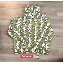 NORTH FACEｘシュプリーム スーパーコピー パーカー 落ち葉 イラスト プリント SUPREME コラボ