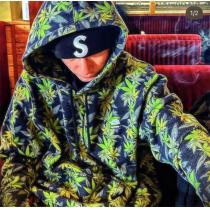 NORTH FACEｘシュプリーム スーパーコピー パーカー 落ち葉 イラスト プリント SUPREME コラボ