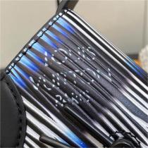 【M82817】 LOUIS VUITTON 偽物 ショルダーバッグ ミクロ スティーマー ルイヴィトン