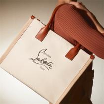 2026年 クリスチャンルブタン コピー トートバッグ レザーハンドル Christian Louboutin