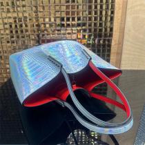 洗練された魅力 クリスチャンルブタン コピー トートバッグ エンボスロゴ レーザー Christian Louboutin