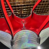 洗練された魅力 クリスチャンルブタン コピー トートバッグ エンボスロゴ レーザー Christian Louboutin