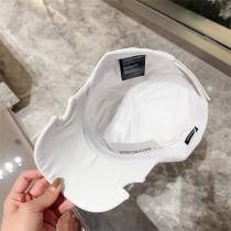 2026春の新作 BALENCIAGA スーパーコピー キャップ 通気性 オールシーズン ピッタリ バレンシアガ 