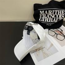 人気2026 イヴ・サンローラン コピー キャップ エレガントな雰囲気 6色 SAINT LAURENT