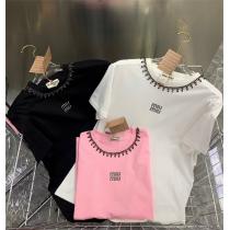 2026流行miumiu tシャツ コピーミュウミュウ新作見た目も品質もGOODな半袖春夏スタイルの主役となる1枚