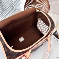 LOUIS VUITTON コピー ペットバッグ 犬 猫 ペット用 わんちゃん モノグラム ルイヴィトンルイヴィトン