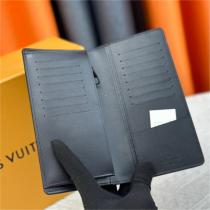 【M83190】LOUIS VUITTON スーパーコピー 財布 Brazza Wallet LVイニシャル プリント ルイヴィトン