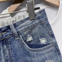 DSQUARED2 コピー ジーンズ ダメージ加工 レザー ロゴ 貼り付け ディースクエアード 