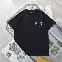 革新性を表現 FENDI コピー Ｔシャツ ロゴ 刺繡 星 クルーネック 純綿生地 男女兼用 フェンディ