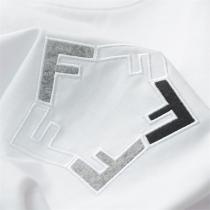 革新性を表現 FENDI コピー Ｔシャツ ロゴ 刺繡 星 クルーネック 純綿生地 男女兼用 フェンディ