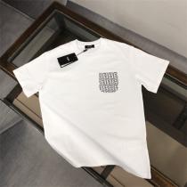 2026夏コレクション FENDI コピー Ｔシャツ FFロゴ ポケット 落書きアート 2色 モノグラム フェンディ