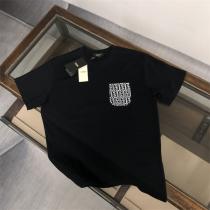 2026夏コレクション FENDI コピー Ｔシャツ FFロゴ ポケット 落書きアート 2色 モノグラム フェンディ