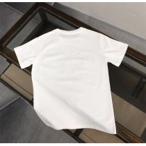 2026最新作 フェンディ スーパーコピー Ｔシャツ モンスター スパイ ロゴ 蛍光緑 FENDI