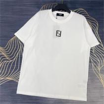 2026春夏新作 FENDI コピー Ｔシャツ FFロゴ 貼り付け 100%コットン フェンディ 