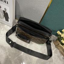人気ランキング2026新作☆ルイヴィトンTrio  Damier Spray　LOUIS VUITTONショルダーバッグコピー高級感収納性OK