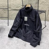 2026FW バレンシアガ コピー ジャケット フロントジップ 引き出し式のフード ナイロン 刺繡ロゴ BALENCIAGA