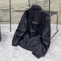 2026FW バレンシアガ コピー ジャケット フロントジップ 引き出し式のフード ナイロン 刺繡ロゴ BALENCIAGA