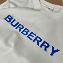 話題の商品 バーバリー スーパーコピー Tシャツ 英字ロゴ プリント BURBERRY ミニマリズム