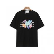 ★2026コレクション★メゾン マルジェラ スーパーコピー Ｔシャツ ロゴ プリント ハート ♡ 2色 MM6 Maison Margiela