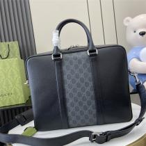 GUCC1 偽物 ビジネスバッグ ソフト ブリーフケース ミディアム プレート付 黒