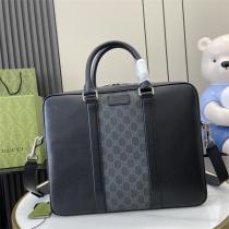 GUCC1 偽物 ビジネスバッグ ソフト ブリーフケース ミディアム プレート付 黒