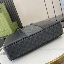 GUCC1 偽物 ビジネスバッグ ソフト ブリーフケース ミディアム プレート付 黒