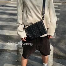 ★大人カッコイイ★LOUIS VUITTON コピー メッセンジャーバッグ TR...