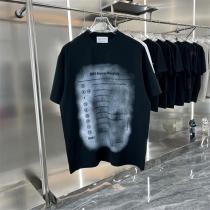 Maison Margiela  Ｔシャツ スプレー プリント柄 ジュアル 男女...