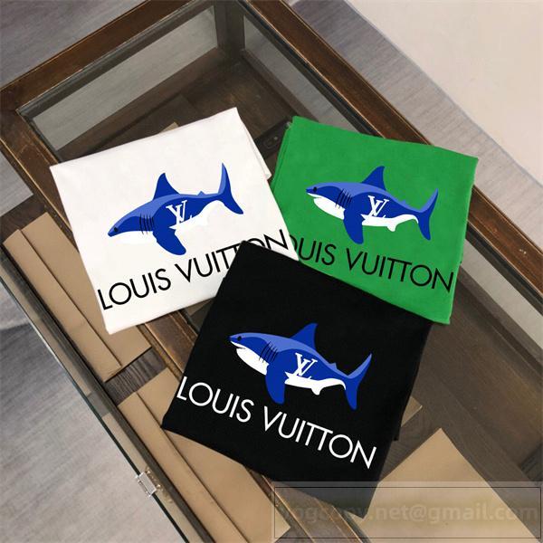 ルイヴィトン コピー Tシャツ サメ＆LVロゴ 遊び心 ラグジュアリー感 融合 デザイン LOUIS VUITTON