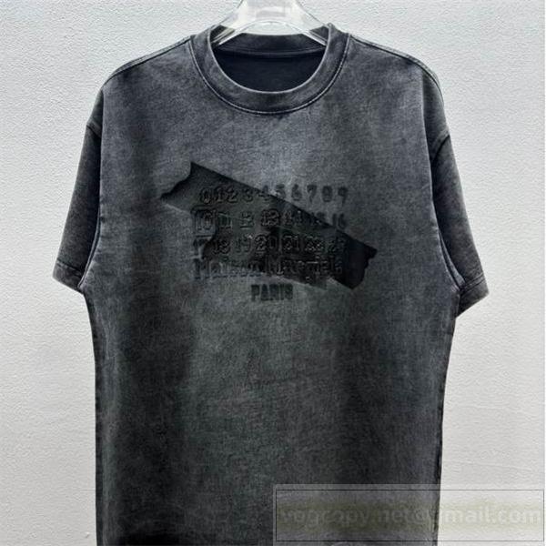 Maison Margiela スーパーコピー Tシャツ ダークグレー ダメージ加工 ロゴ 立体デザイン メゾン マルジェラ