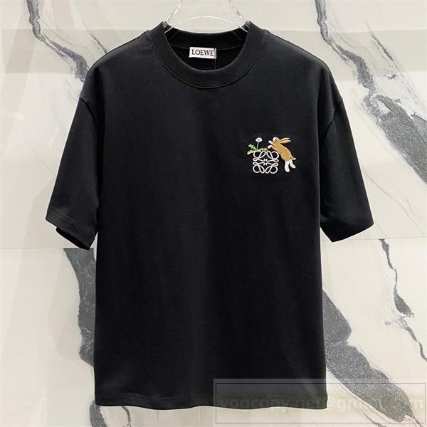 LOUIS VUITTON スーパーコピー Tシャツ 刺繍デザイン 遊び心溢れる 動物 花モチーフ ルイヴィトン 