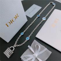 注目の新作 ディオール コピー ネックレス シルバーチェーン ブルーディスク バッグモチーフフ DIOR