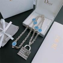 注目の新作 ディオール コピー ネックレス シルバーチェーン ブルーディスク バッグモチーフフ DIOR