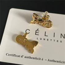 CELINE スーパーコピー ピアス ゴールド 螺旋状 デザイン エレガント モダン セリーヌ
