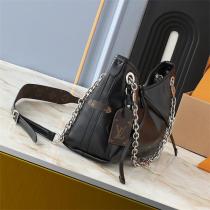 LOUIS VUITTON スーパーコピー ハンドバッグ ブラックレザー シルバーチェーン 取り外し可能 ルイヴィトン
