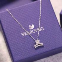 SWAROVSKI スーパーコピー ネックレス 王冠モチーフ ダイヤ風クリスタル スワロフスキーエレガンス