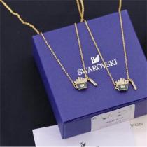 SWAROVSKI コピー ネックレス フライドポテトモチーフ ゴールドチェーン キュートデザイン スワロフスキー