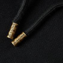 LOUIS VUITTON コピー フーデッドジャケット ブラック モノグラム刺繍 実用性 スタイル ルイヴィトン