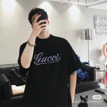 Gucc1 スーパーコピー Tシャツ 筆記体ロゴ クラシックなブラック＆ホワイト シンプルなエレガントスタイル Gucc1