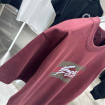 Gucc1 偽物 Tシャツ ロゴ＆ストライプ バーガンディ＆クリーム カジュアル＆ラグジュアリー Gucc1