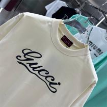 Gucc1 スーパーコピー Tシャツ ロゴ刺繍 シンプルで洗練されたデザイン バーガンディ＆クリームカラー Gucc1