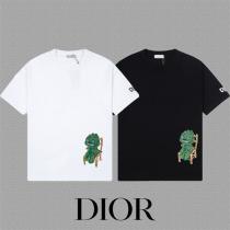 DIOR スーパーコピー Tシャツ ロゴとキャラクター刺繍 洗練された遊び心あるデザイン ディオール