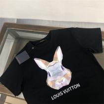ルイヴィトン スーパーコピー Tシャツ カラフルウサギアート ロゴと抽象的なデザイン LOUIS VUITTON