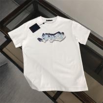 ルイヴィトン 偽物 Tシャツ ヴィンテージ感カラフルグラフィック ロゴデザイン LOUIS VUITTON