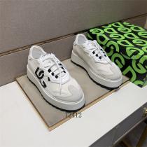 Dolce&Gabbana 偽物 スニーカー ホワイトブラックレザー DGロゴ 厚底スポーティースタイル ドルチェ＆ガッバーナ