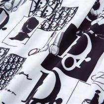 ディオール 偽物 シャツ グラフィカル デザイン ブランドロゴ DIOR