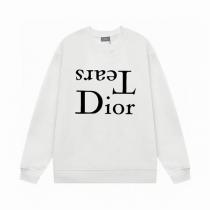 ディオール スーパーコピー トレーナー 逆さロゴ アシンメトリーで視覚的 インパクト DIOR